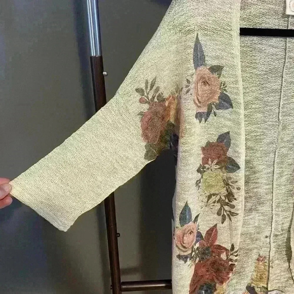 Live in The Moment Size M Women's Lightweight Floral Boho Open Front Cardigan - Picture 10 of 13